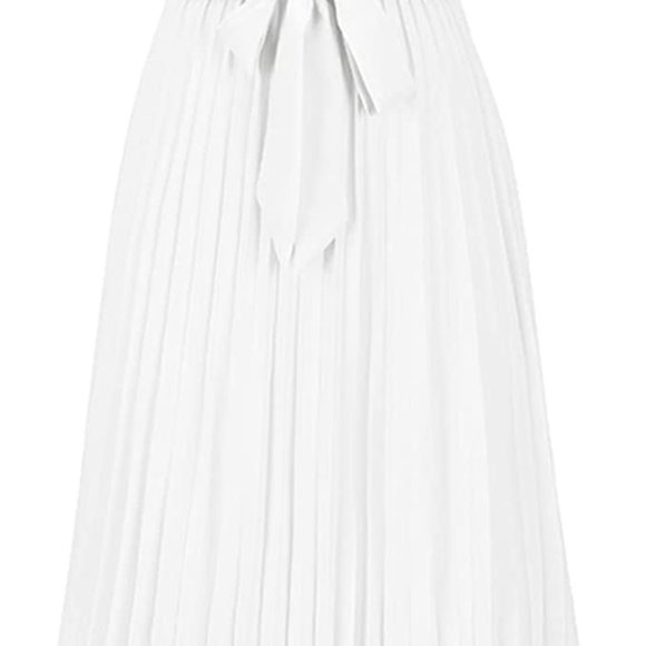 BEAUTIFUL WHITE PLEATED HALTER DRESS - Picture 1 of 3
